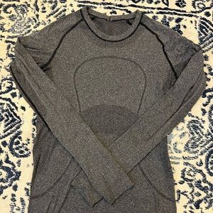 Lululemon Long Sleeve Swiftly Tech
